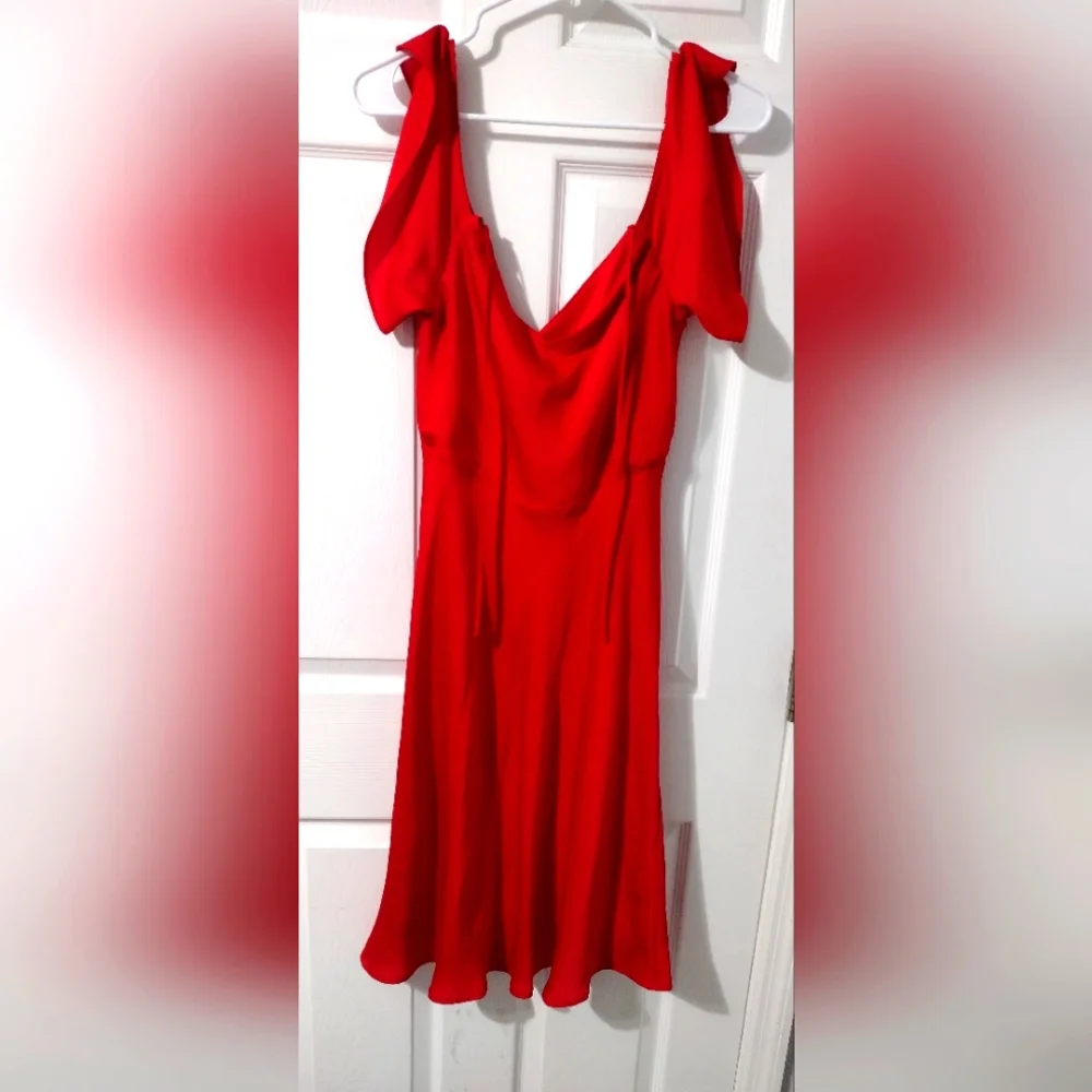 Dress - Picture 2 of 2